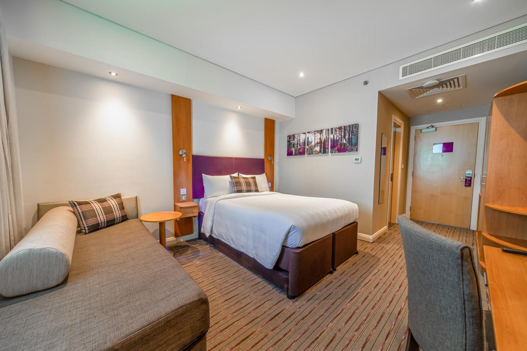 Premier Inn Dubai Silicon Oasis Extérieur photo