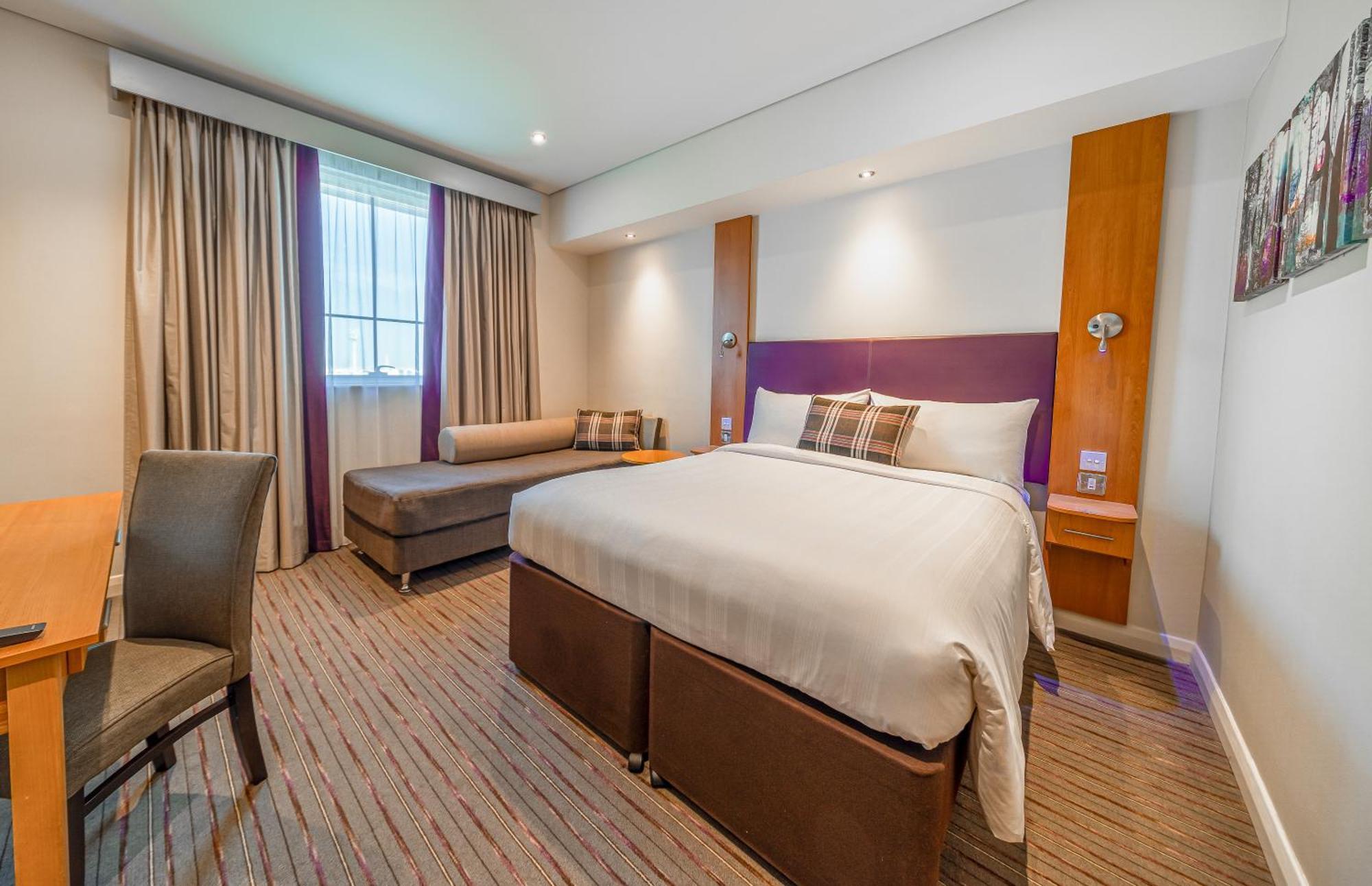 Premier Inn Dubai Silicon Oasis Extérieur photo