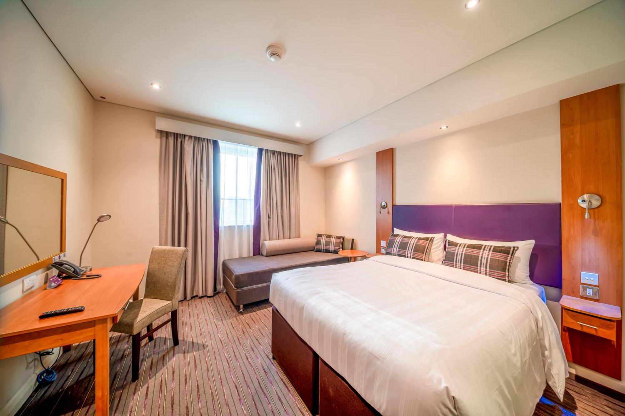 Premier Inn Dubai Silicon Oasis Extérieur photo